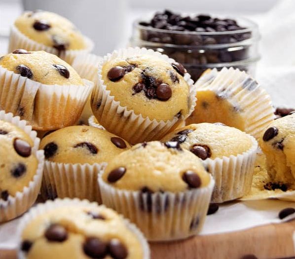 chocolate chip muffin tips